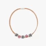 Colar em cortiça com cerâmicas rugosas