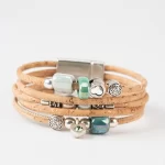 Pulseira cortiça natural com 5 voltas com cerâmica branca