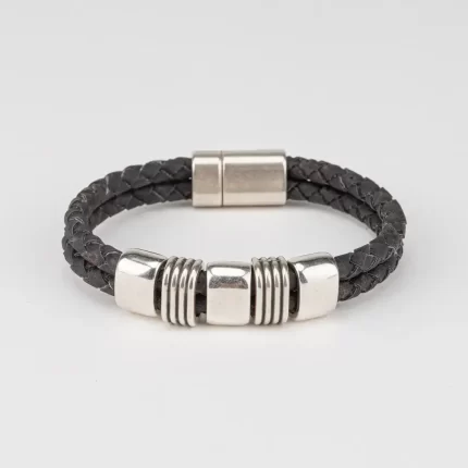 Bracelet with two cork loops and silver pieces